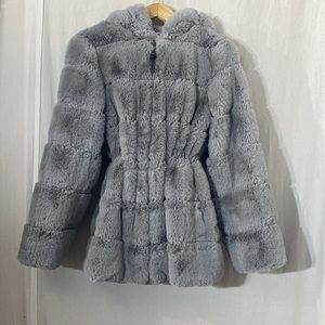 NWT DKNY FAUX FUR HEAVY COAT